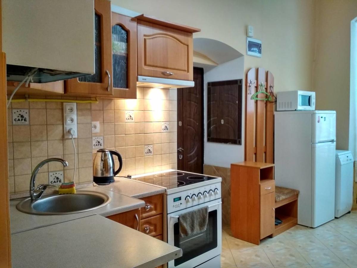 Apartment On Virmens'Ka Street Λβιβ Εξωτερικό φωτογραφία